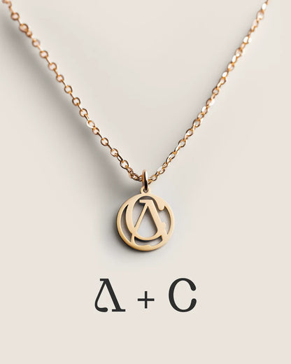 Collier monogramme